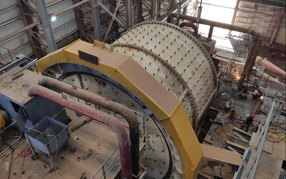 美卓奥图泰新一代智能磨机正在乌拉根锌矿选厂中安装
