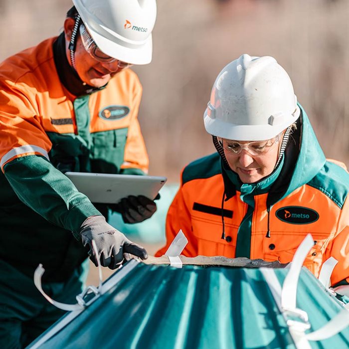 Kiviaineslouhoksilla käsitellään kovia materiaaleja, jotka kuluttavat koneita ja laitteita.