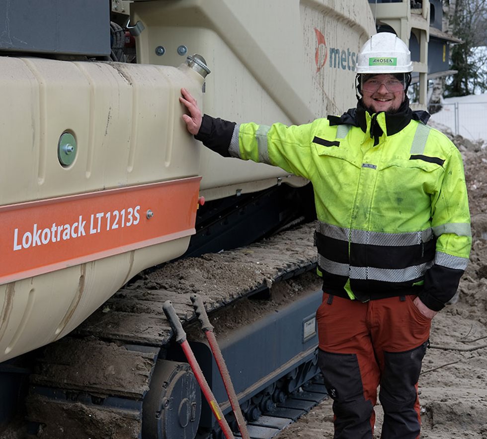 Joona Ahonen at Ahosen Palvelut Oy site