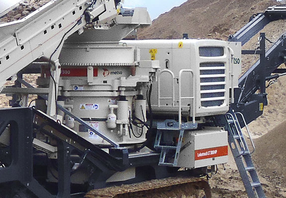 Lokotrack® LT300HP™移动式圆锥破碎站